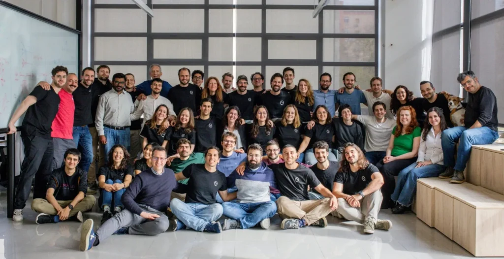 Equipo de Qilimanjaro Quantum Tech en sus oficinas de Barcelona